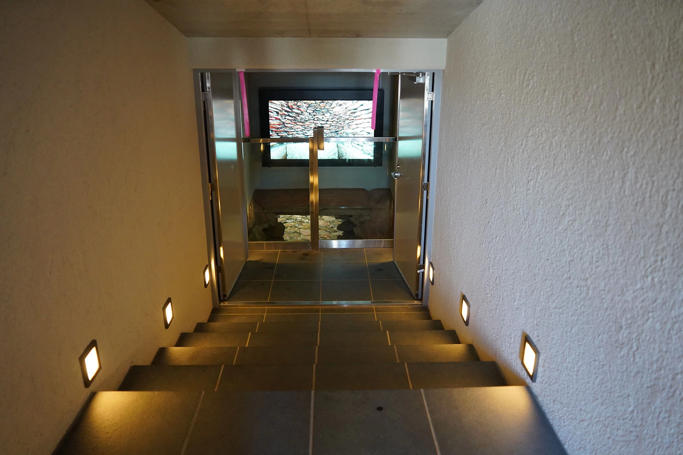 造山古墳ビジターセンターの開館時間は貴重な石室も見られる