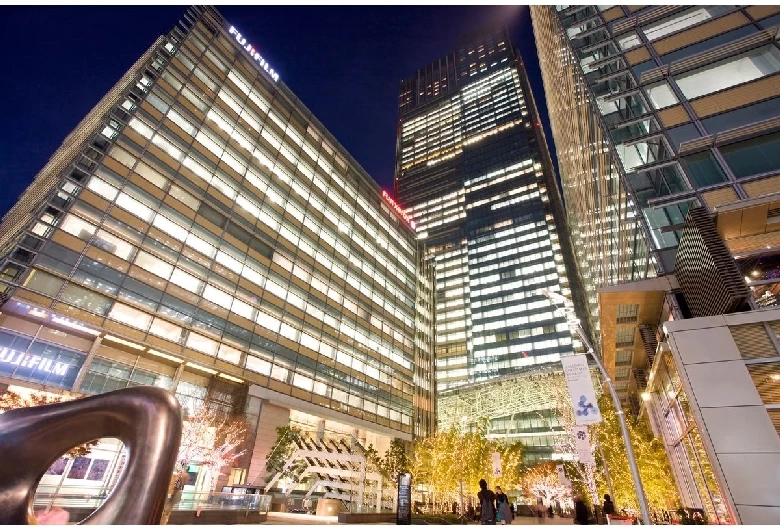 ライトアップされた東京ミッドタウン