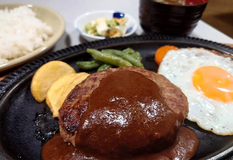 焼き肉以外にもメニューが豊富