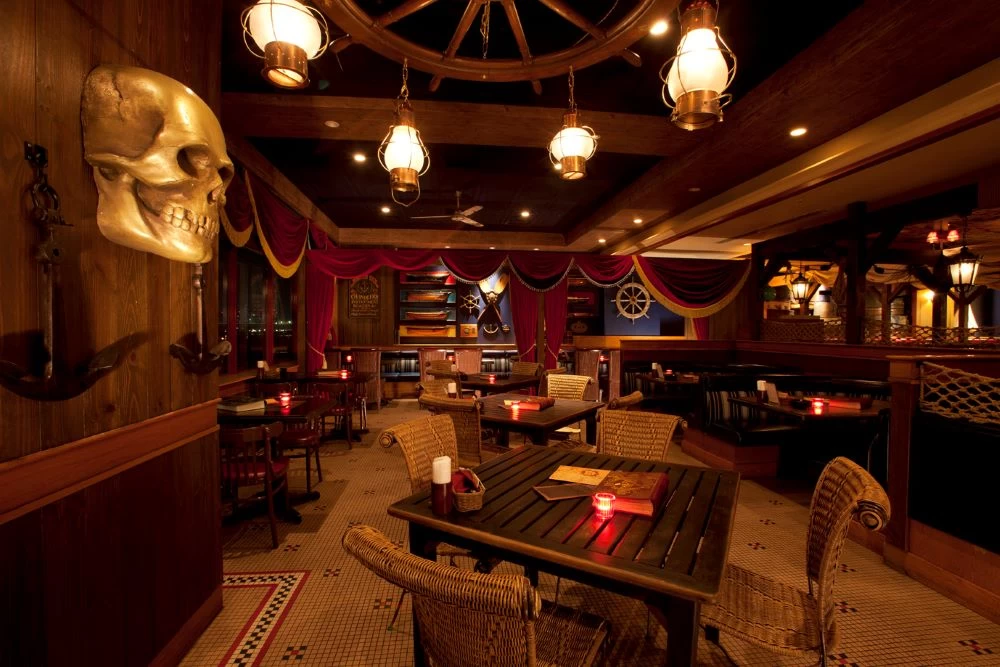 ドラマティックな航海を演出