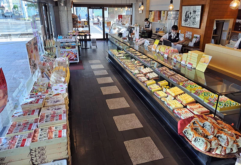店内①