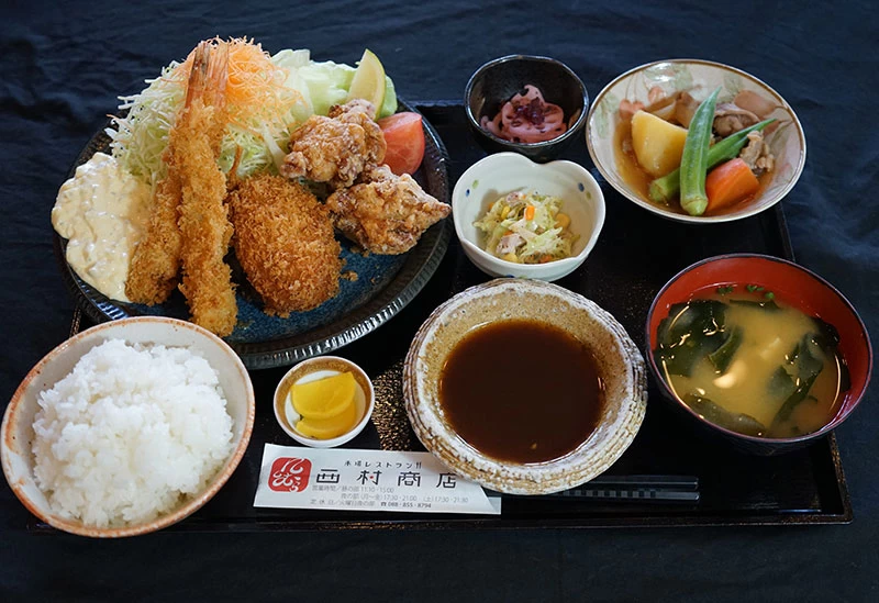 エビからコロ定食