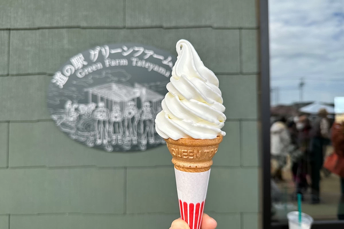 「須藤牧場」のソフトクリーム（現地撮影）