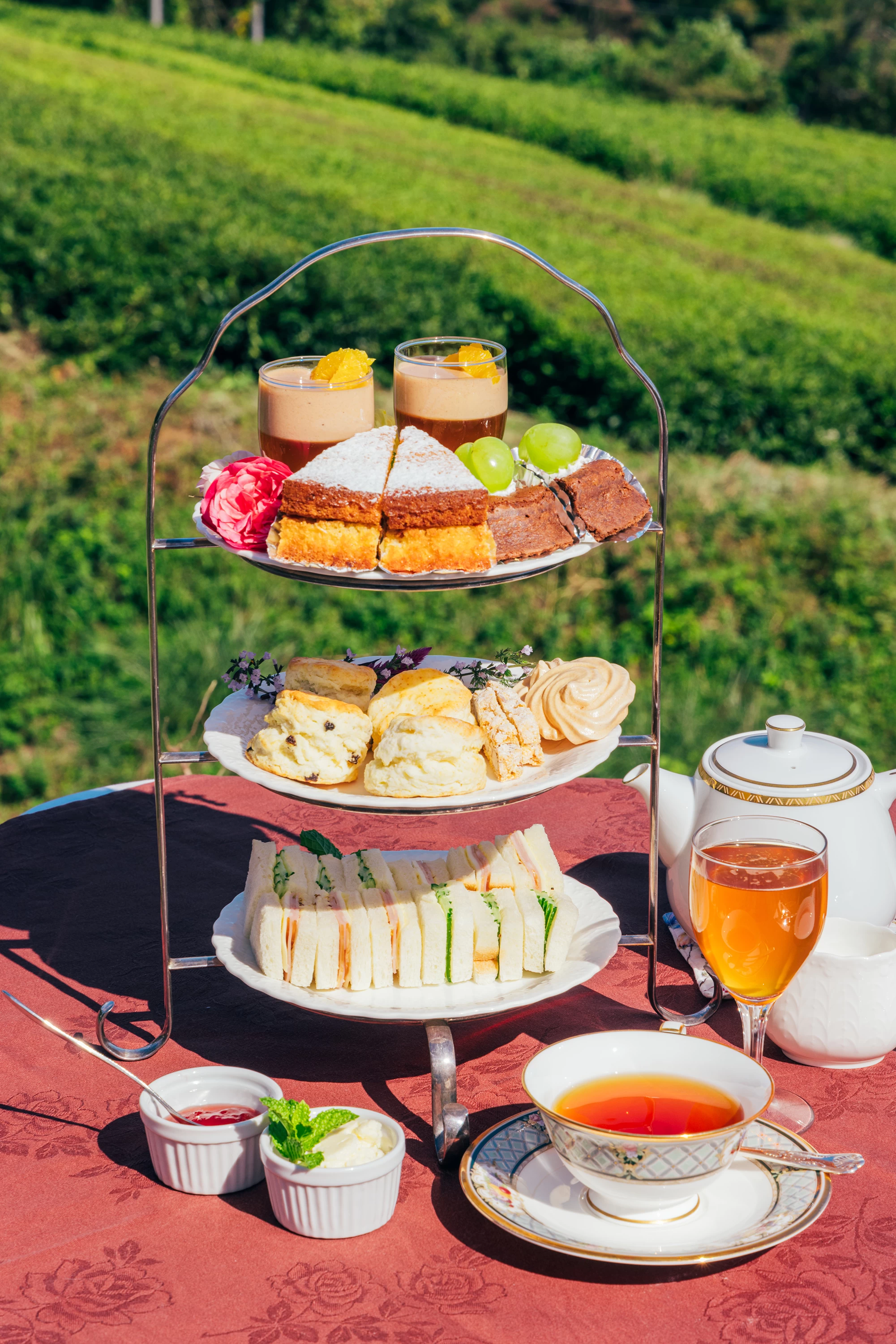 アフタヌーンティーセット2,970円。要予約