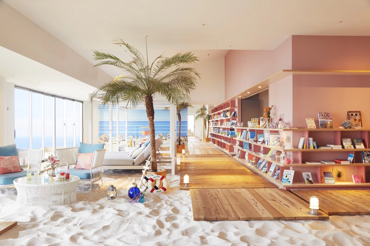 ソラノビーチ Books&Cafe　
