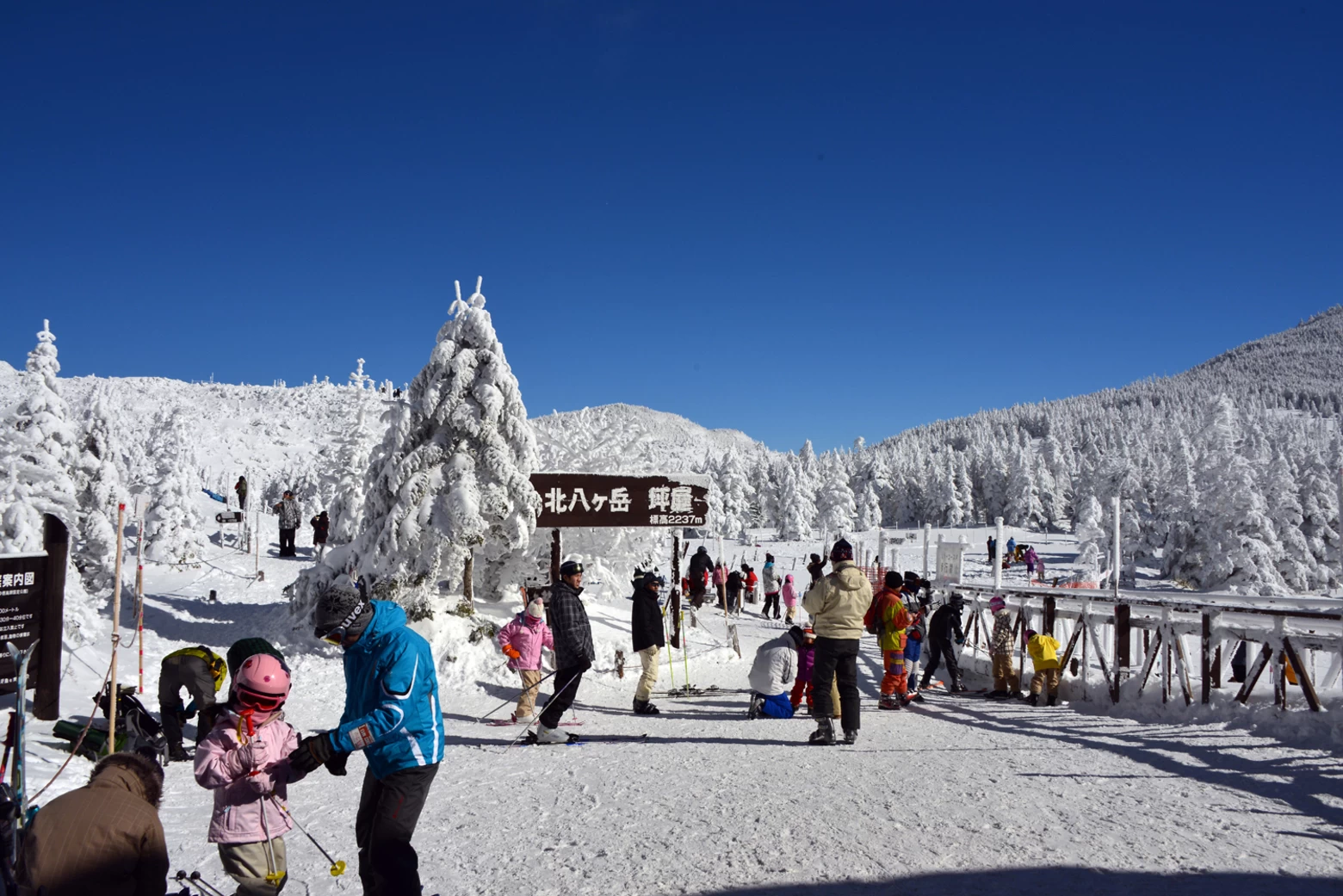 冬はスキー客でにぎわう