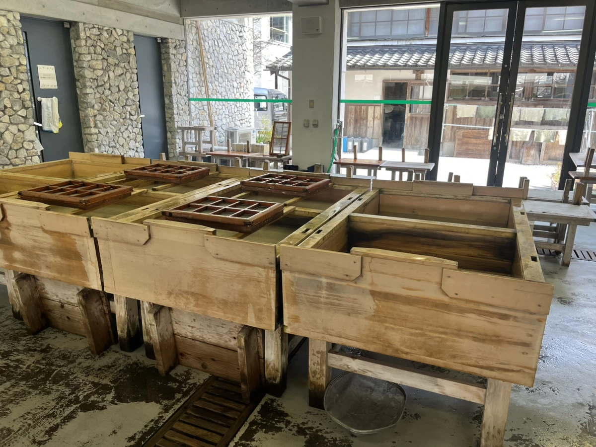 紙漉きが体験できる工房