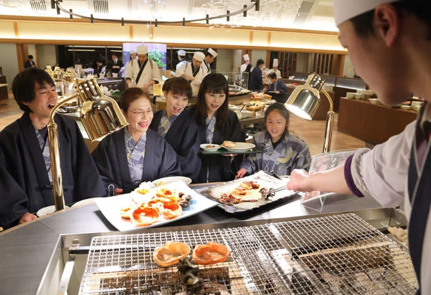 目の前で調理する出来たて料理