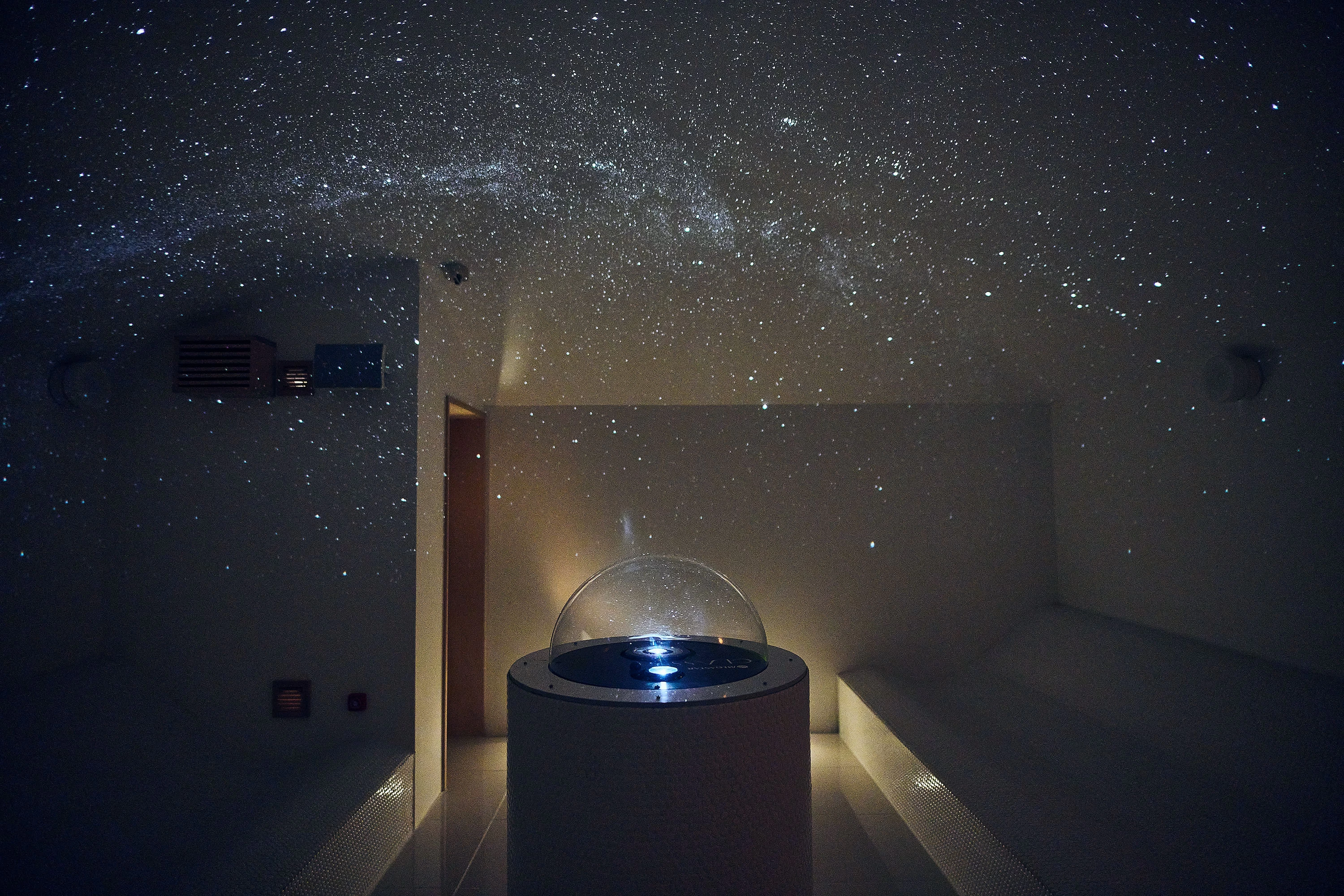 プラネタリウム岩盤浴もあり、女性に人気