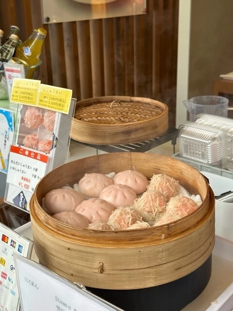 めんたい肉まん（現地にて撮影）