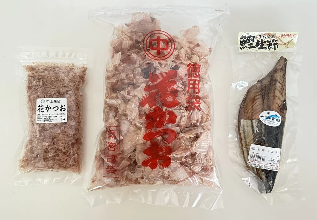 生節と花かつお(現地にて撮影)