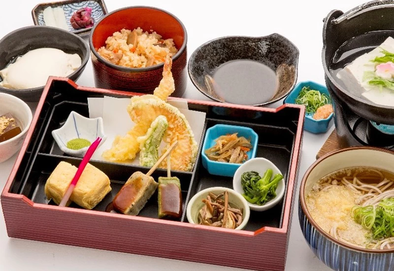 こだわりの国産素材を使った料理の数々