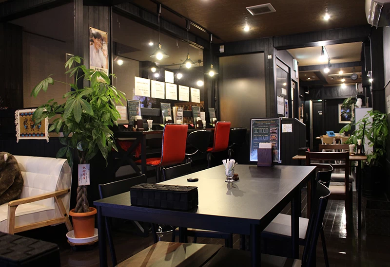 気さくな店主が迎えるアットホームな空間