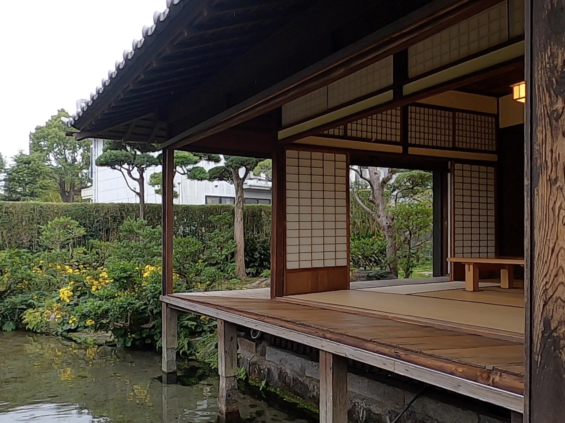 縁側（現地にて撮影）