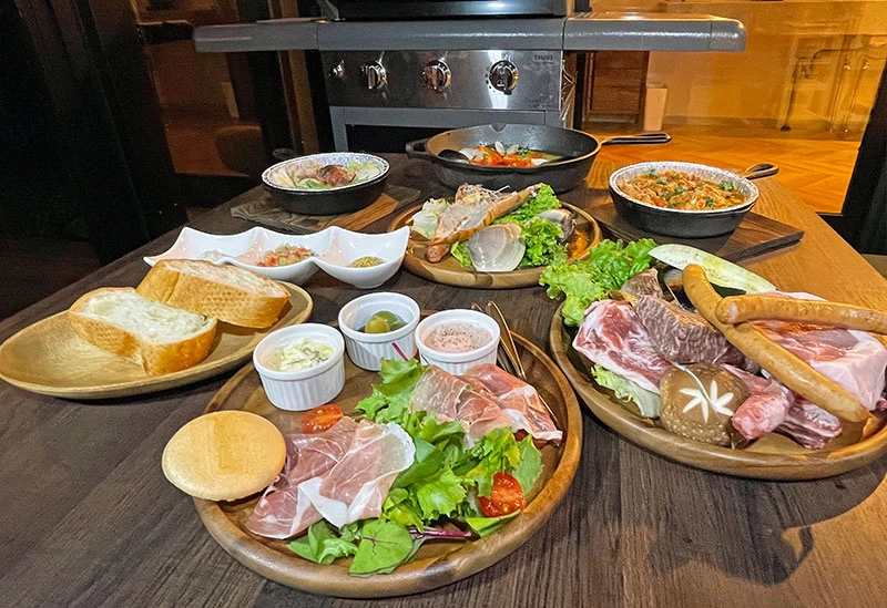 富山ならではのグランピング飯に舌鼓