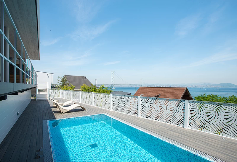 屋外プールが新しくオープン