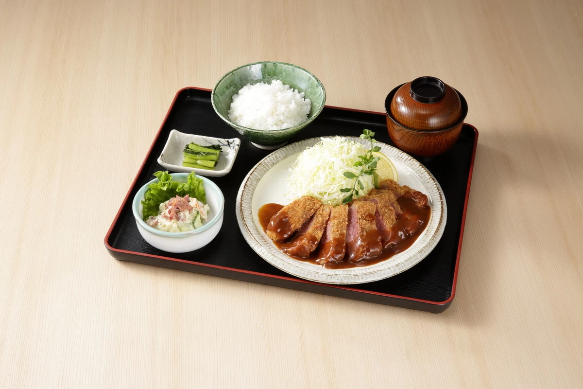 馬カツ定食