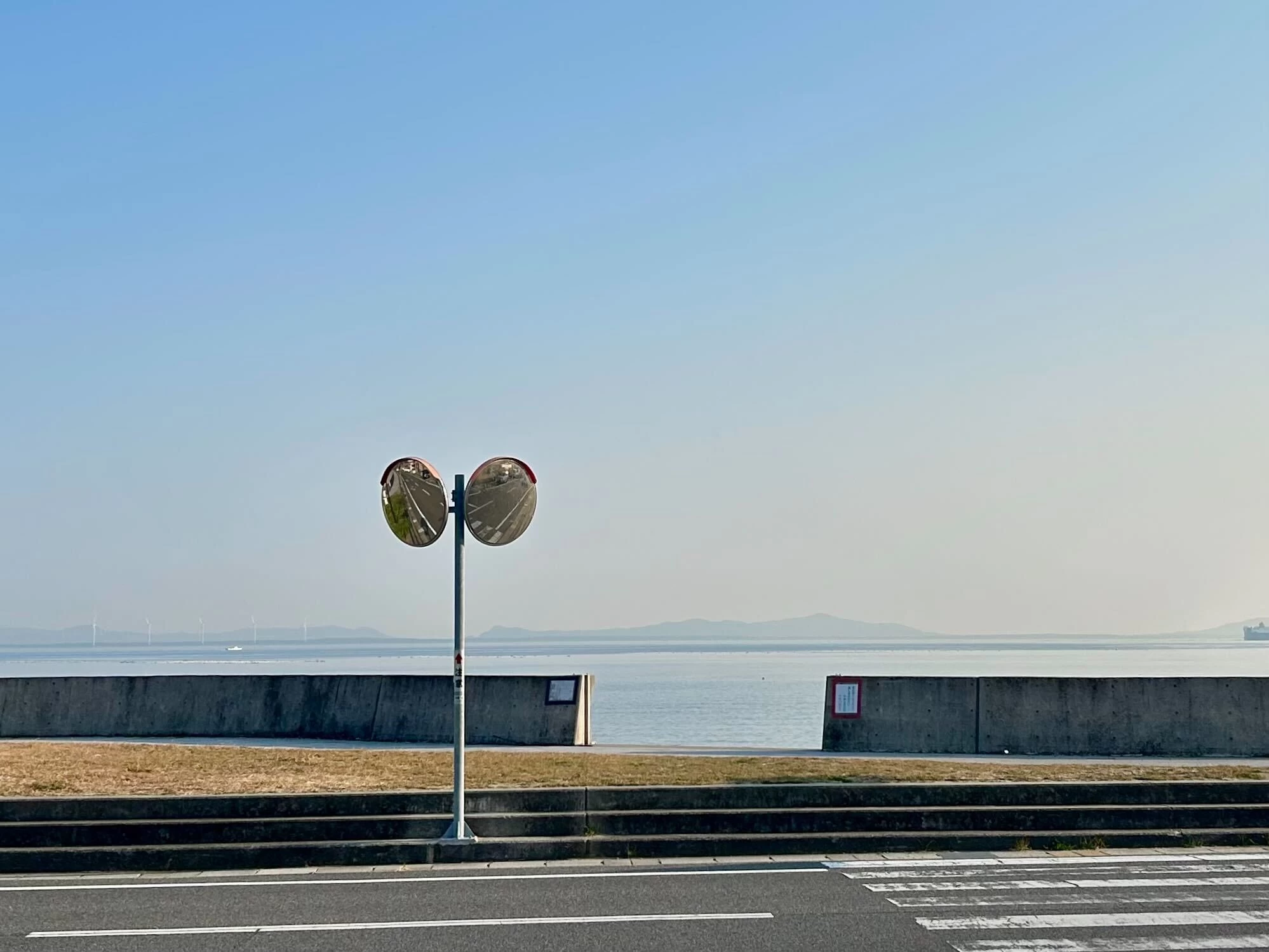 海岸沿いをぶらりと散歩（現地にて撮影）