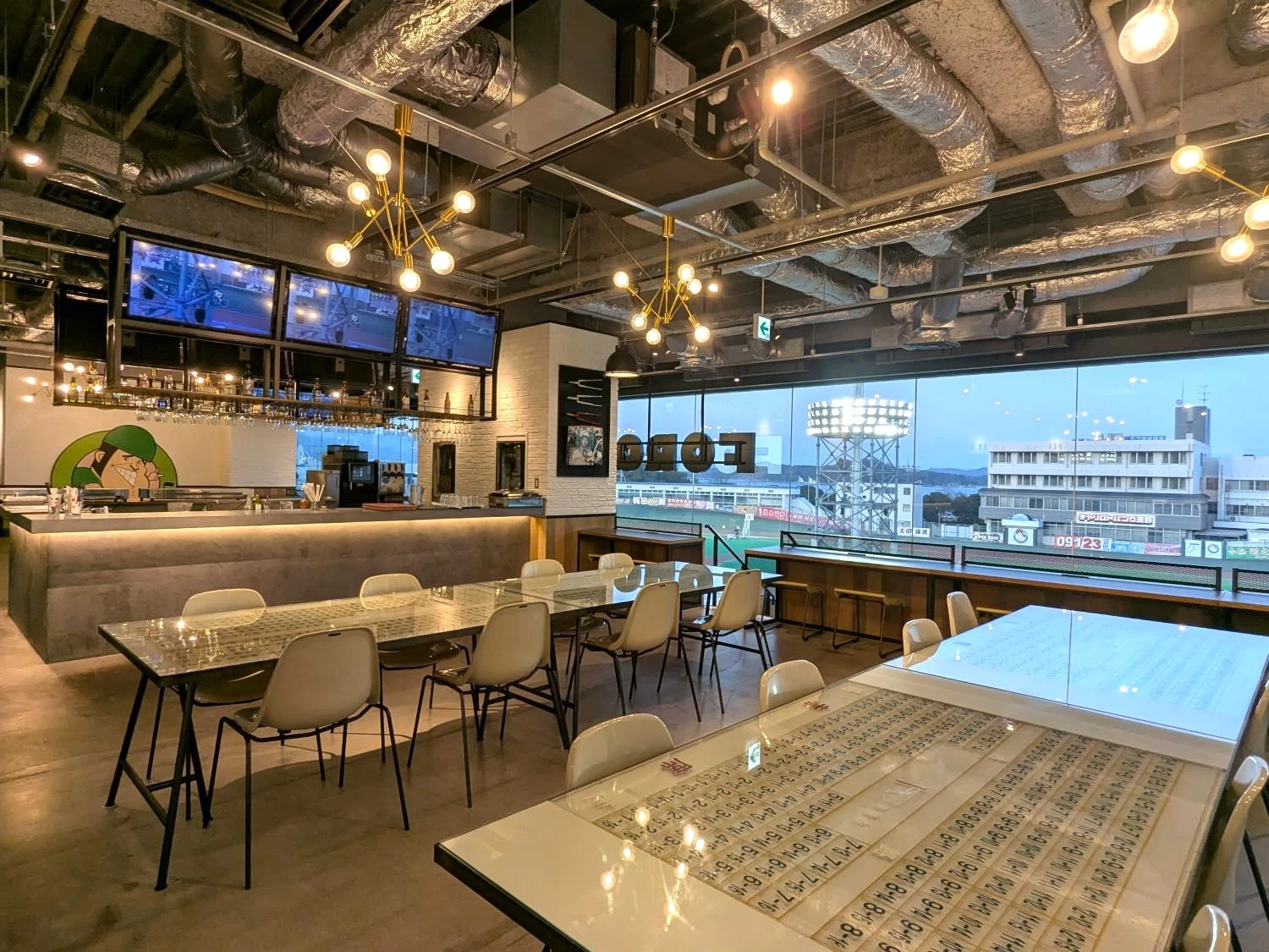 レストラン全景（現地にて撮影）