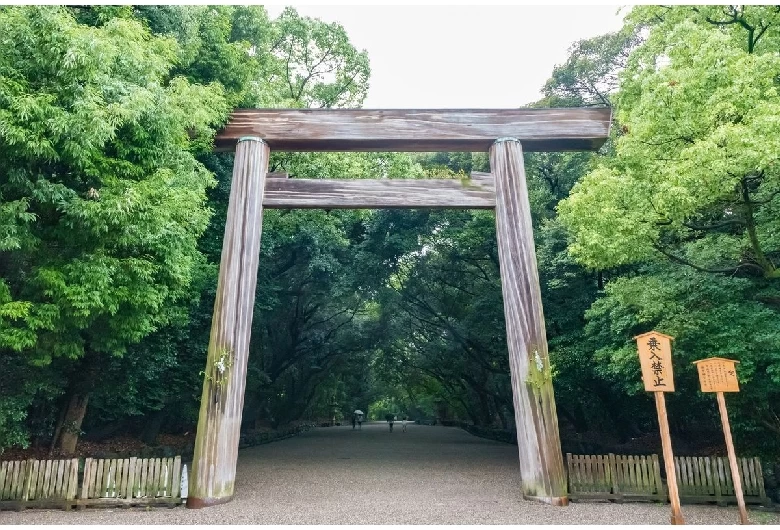 鳥居