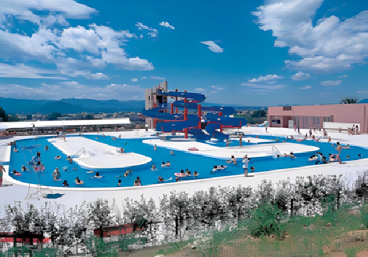 屋外レジャープール（夏季期間）