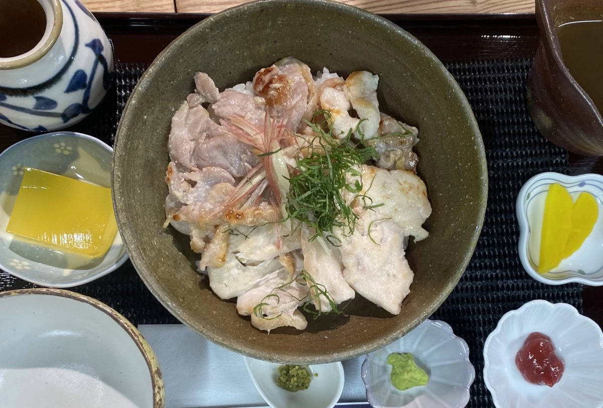 天草大王だしかけ丼