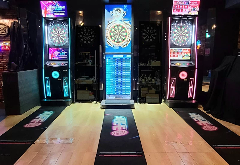 3台のダーツマシン