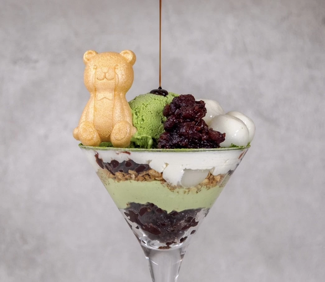 季節によって違った創作パフェが堪能できる