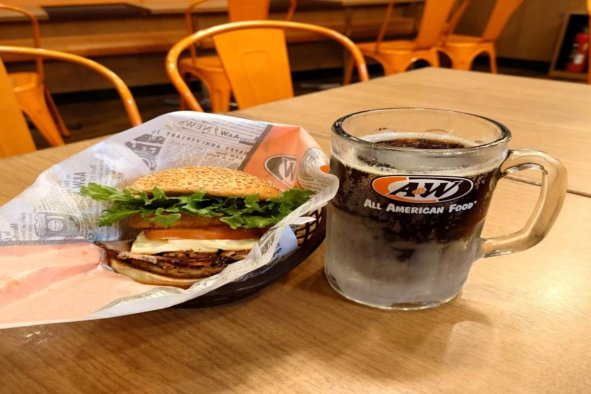 A&Wバーガーとルートビア