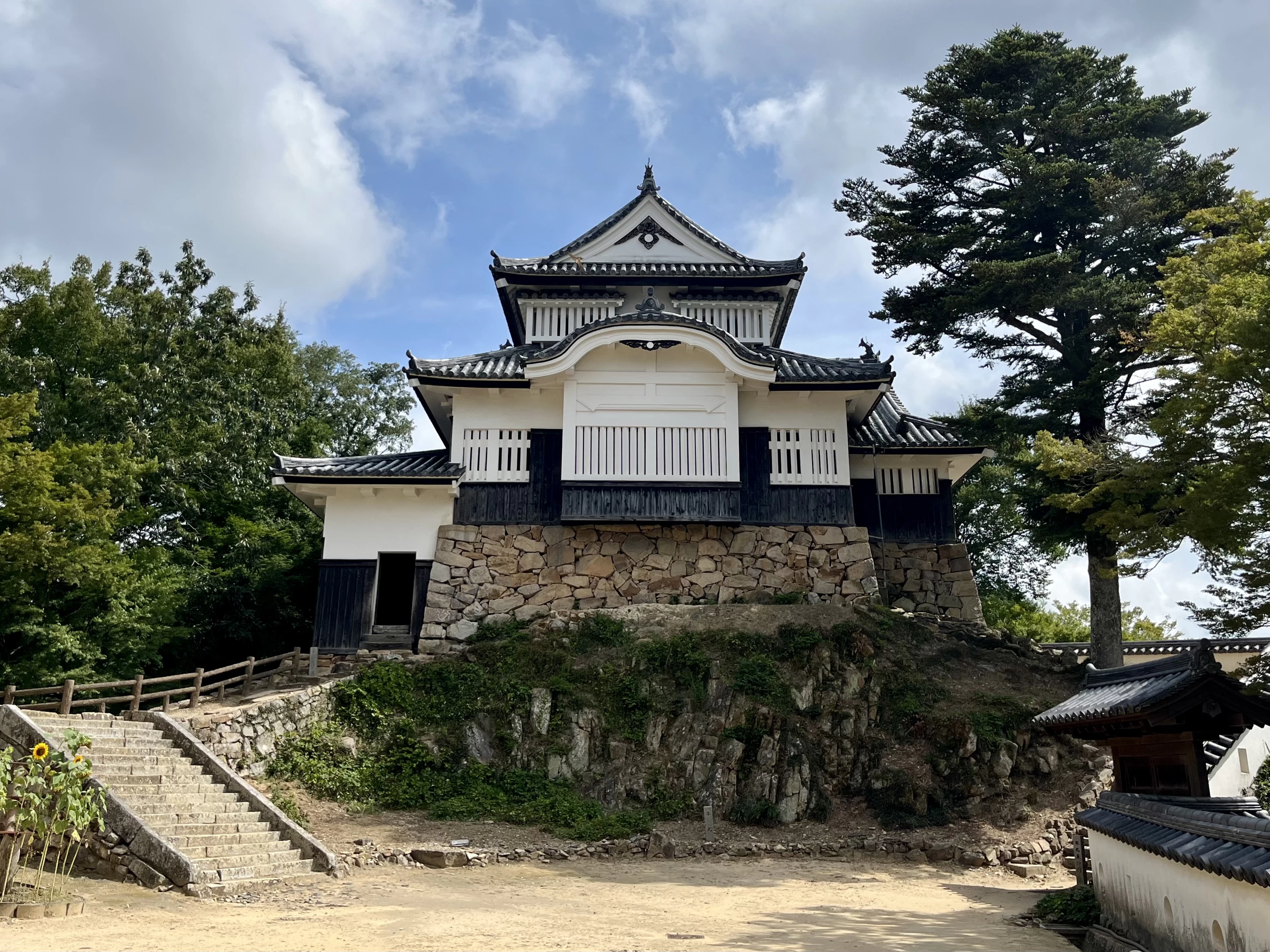 現存天守①（現地にて撮影）