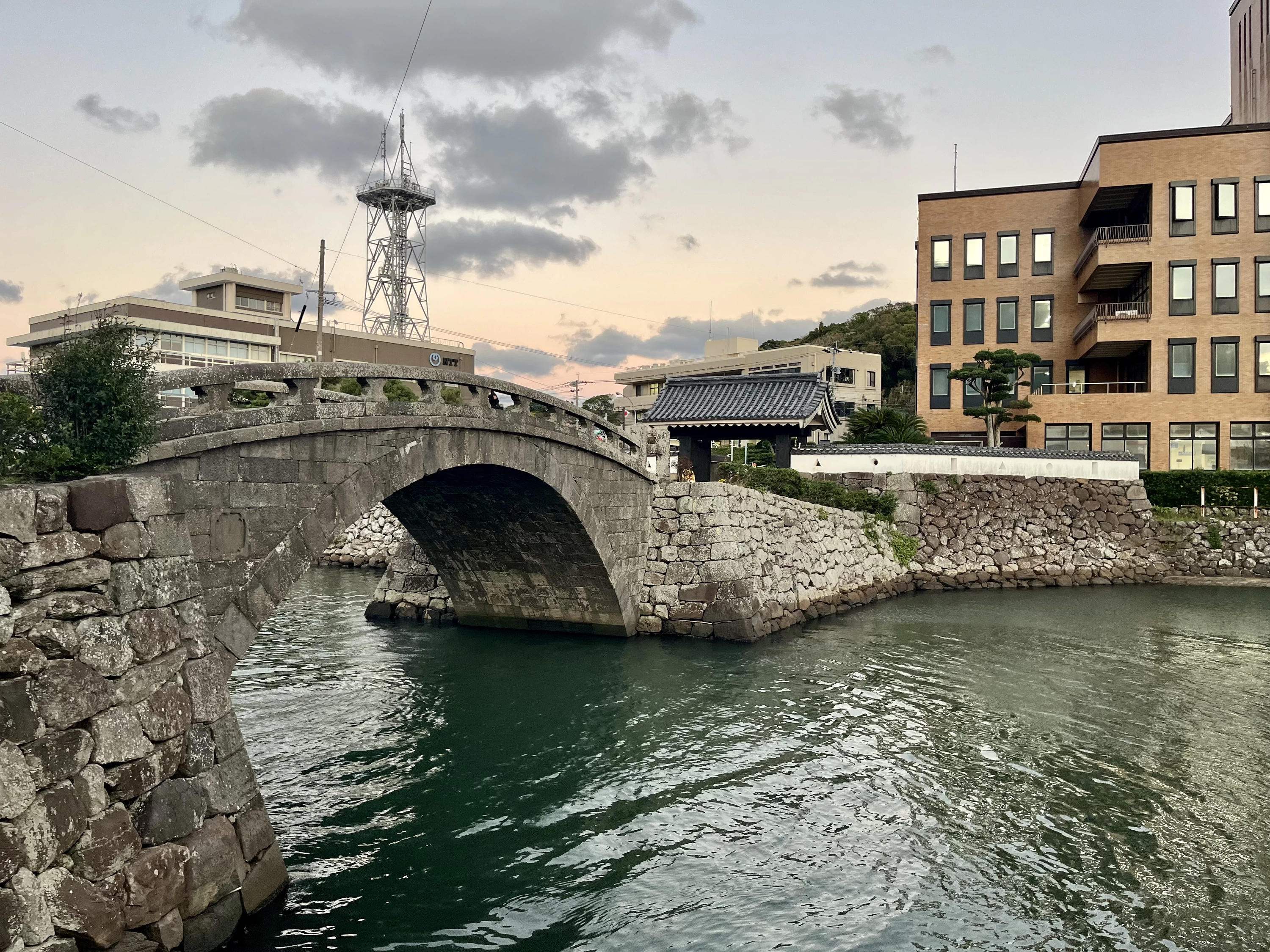 幸橋（現地にて撮影）
