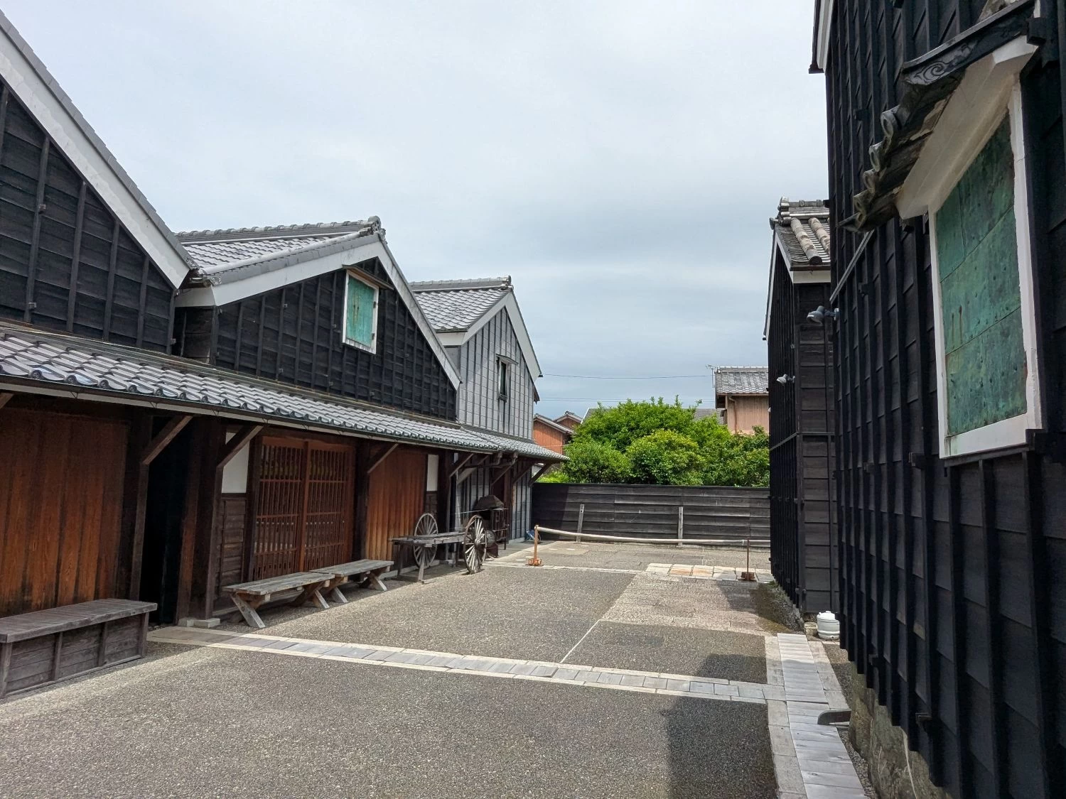 サイダー検査室やサイダー濾過室も(現地にて撮影)