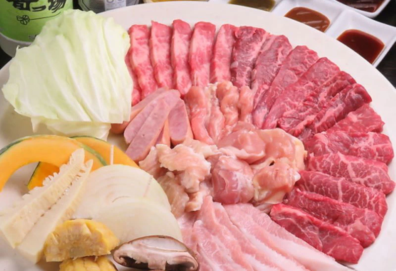 コスパ最高の「寄つ場盛り」（3～4人前）
