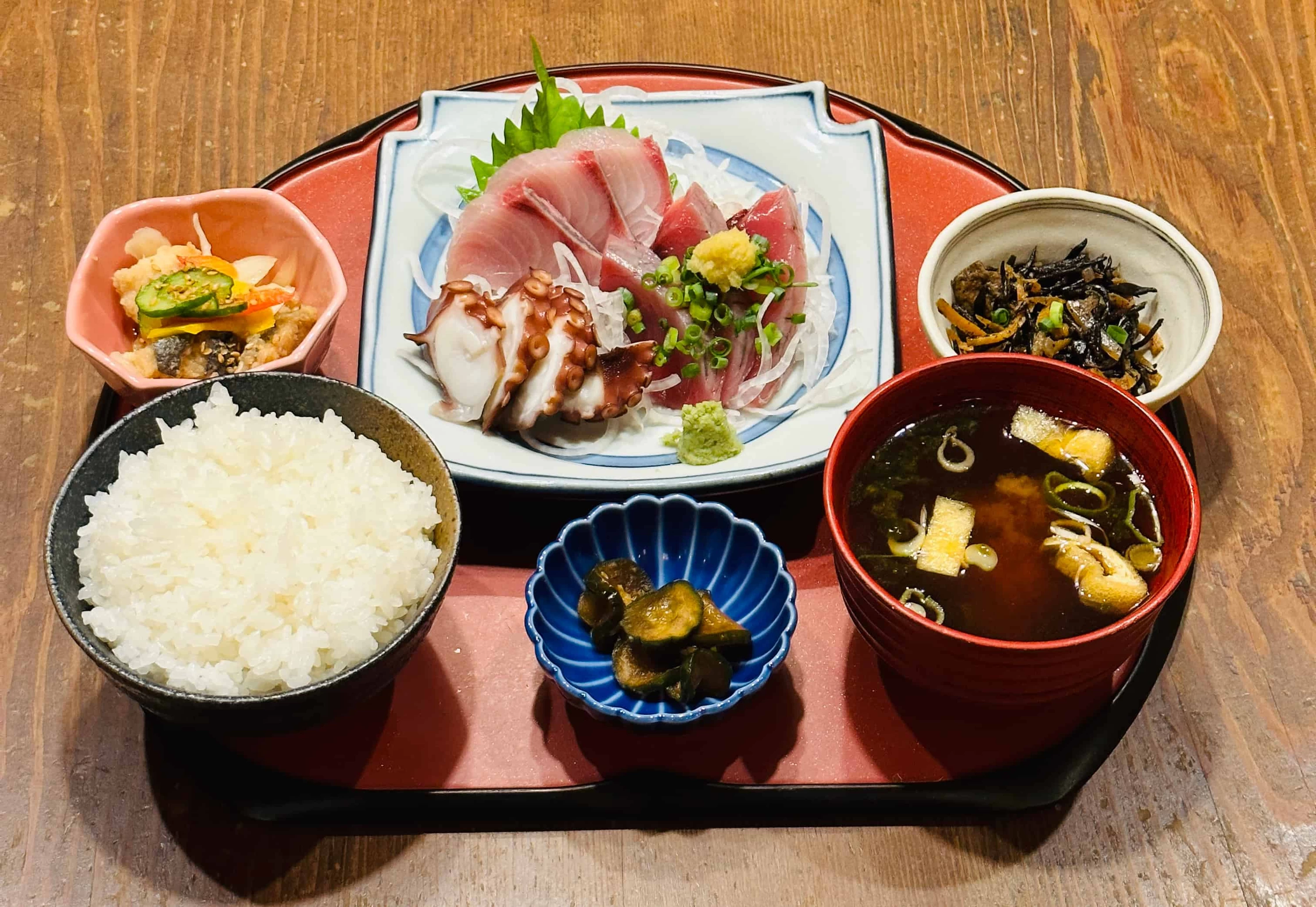 地魚お刺身定食