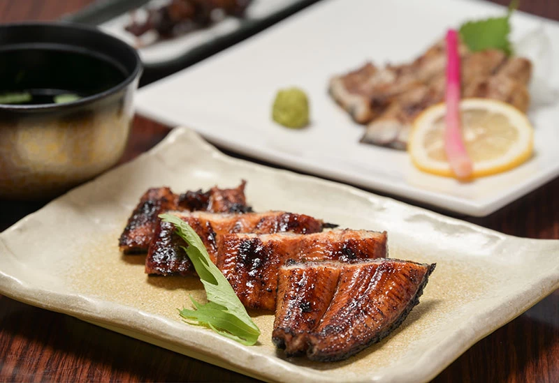 丼や定食、ひつまぶしなど、好みの食べ方で味わえる