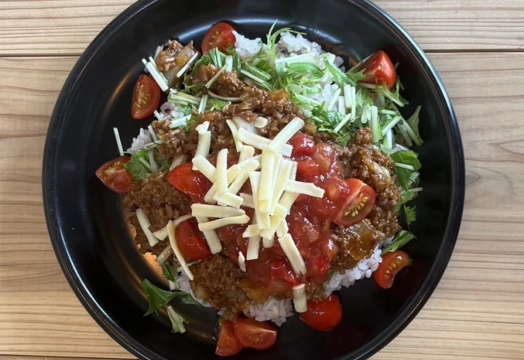 なぎさ特製タコライス