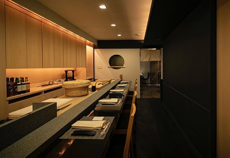 店内(カウンター席)