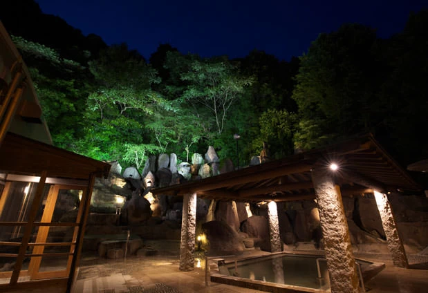 有明海を眼下に望む「天空の湯」