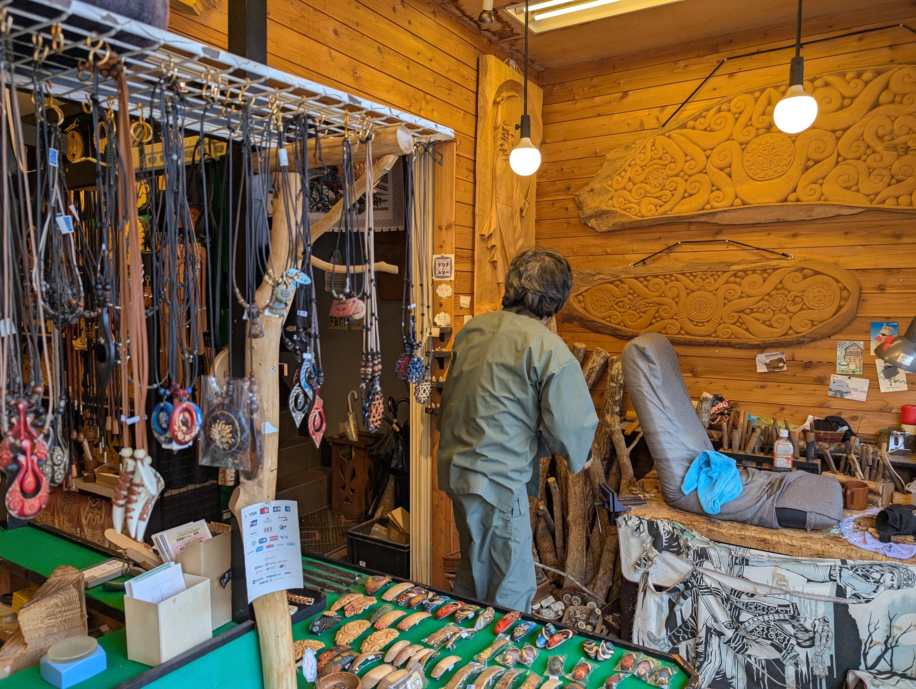 手掘り技師さんにも逢えました（現地にて撮影）