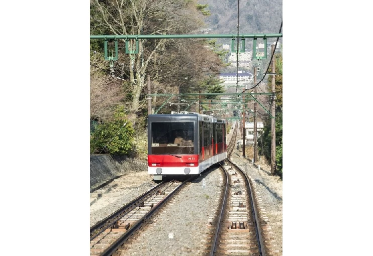 中間地点ですれ違いを体験