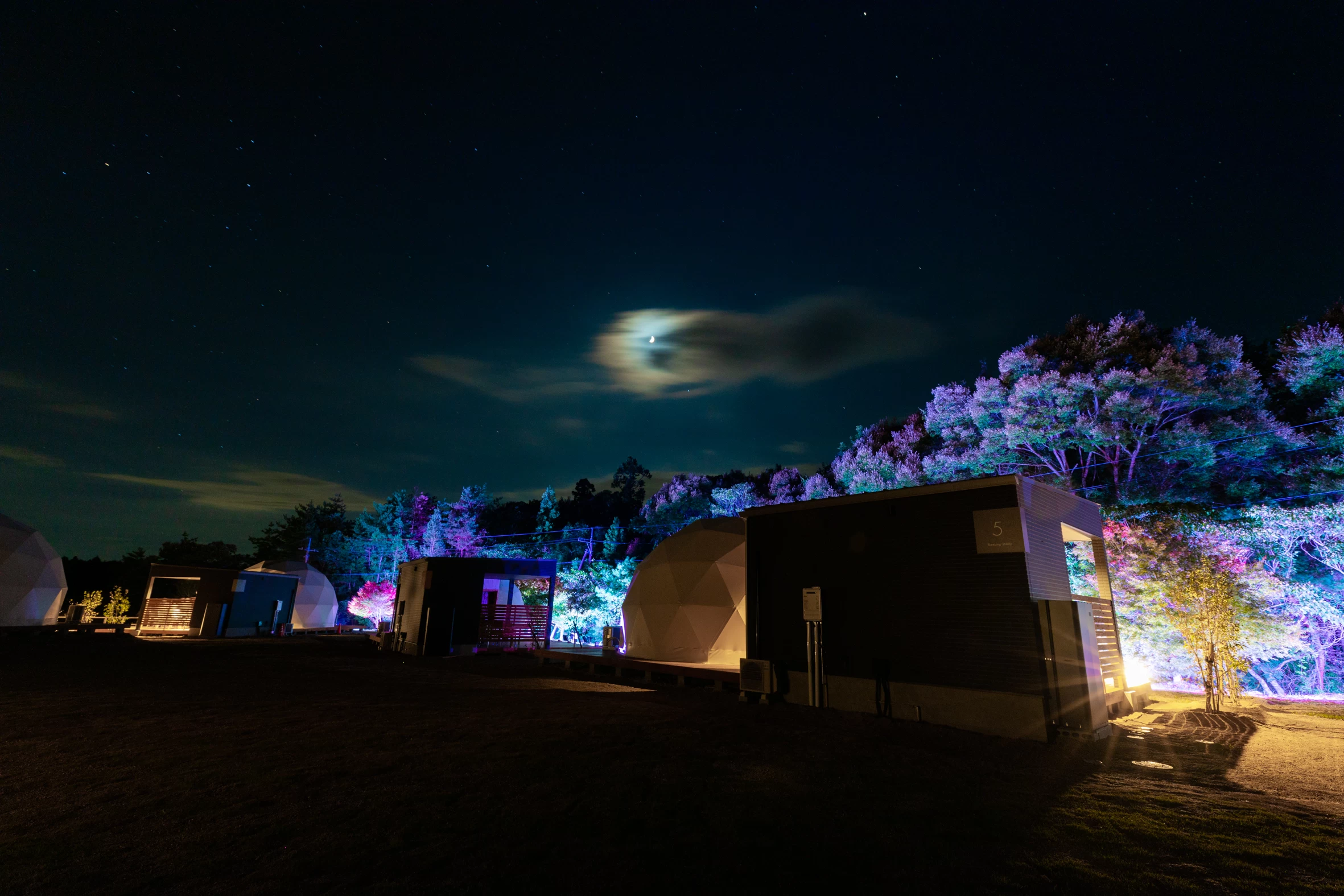 外観ライトアップ