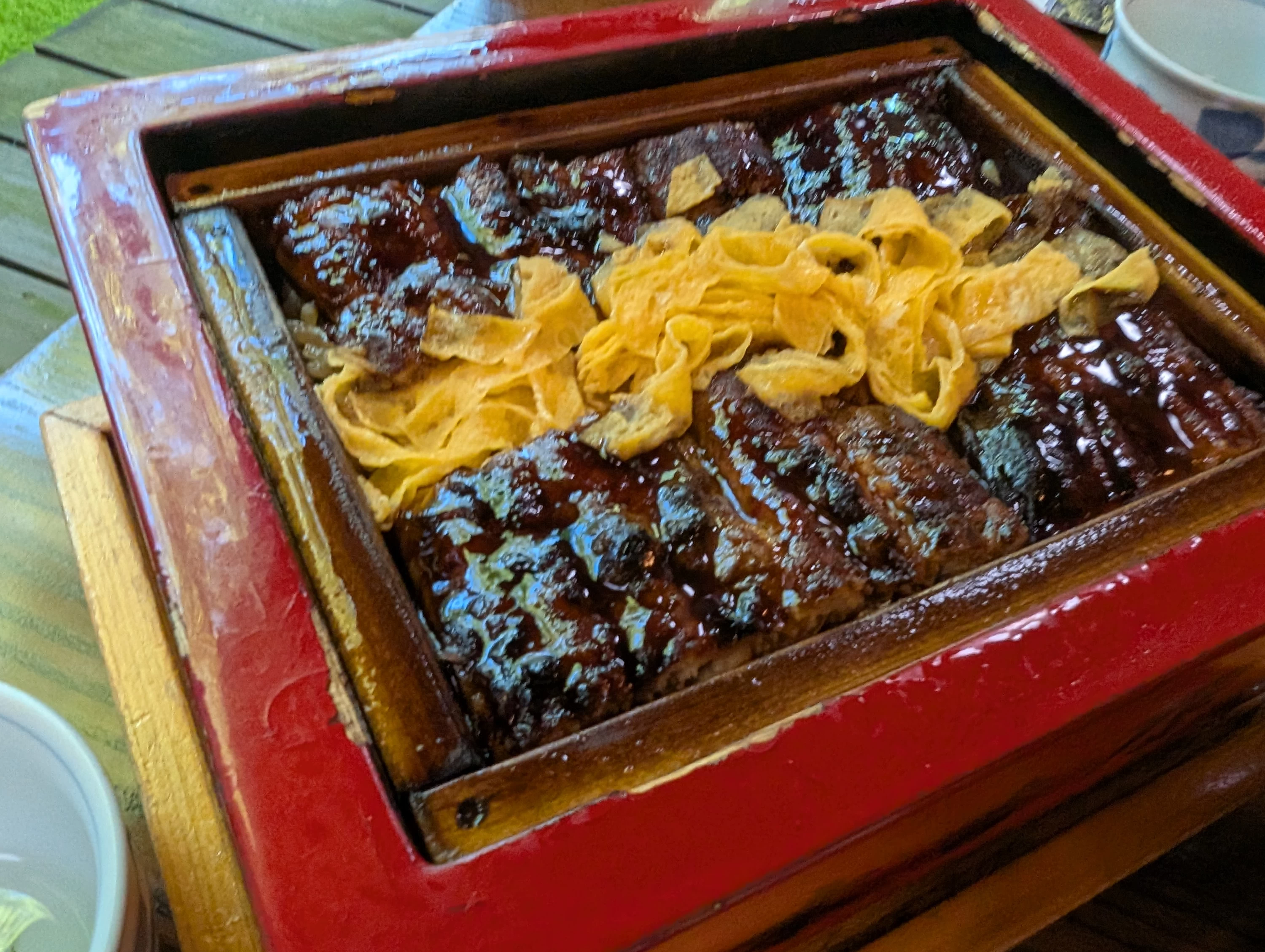 見た目は濃いが味は絶妙なバランス(現地にて撮影)