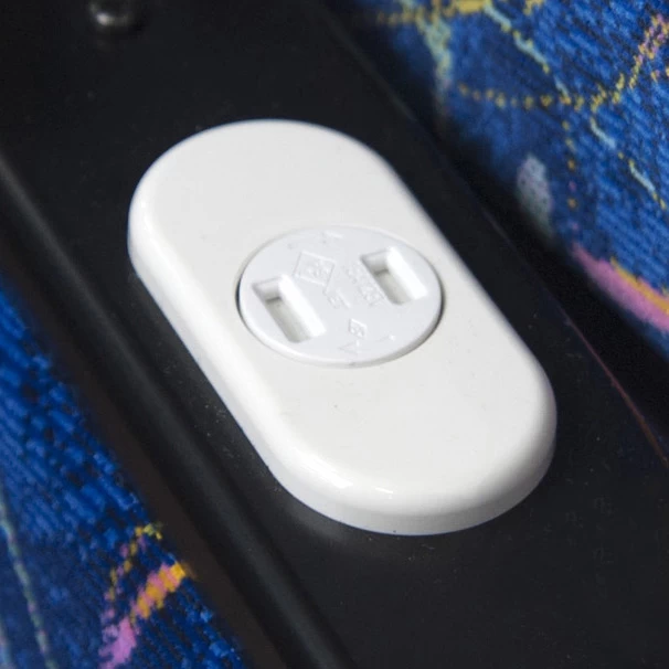 各バスにWi-Fi、コンセントもしくはUSBポートを設置