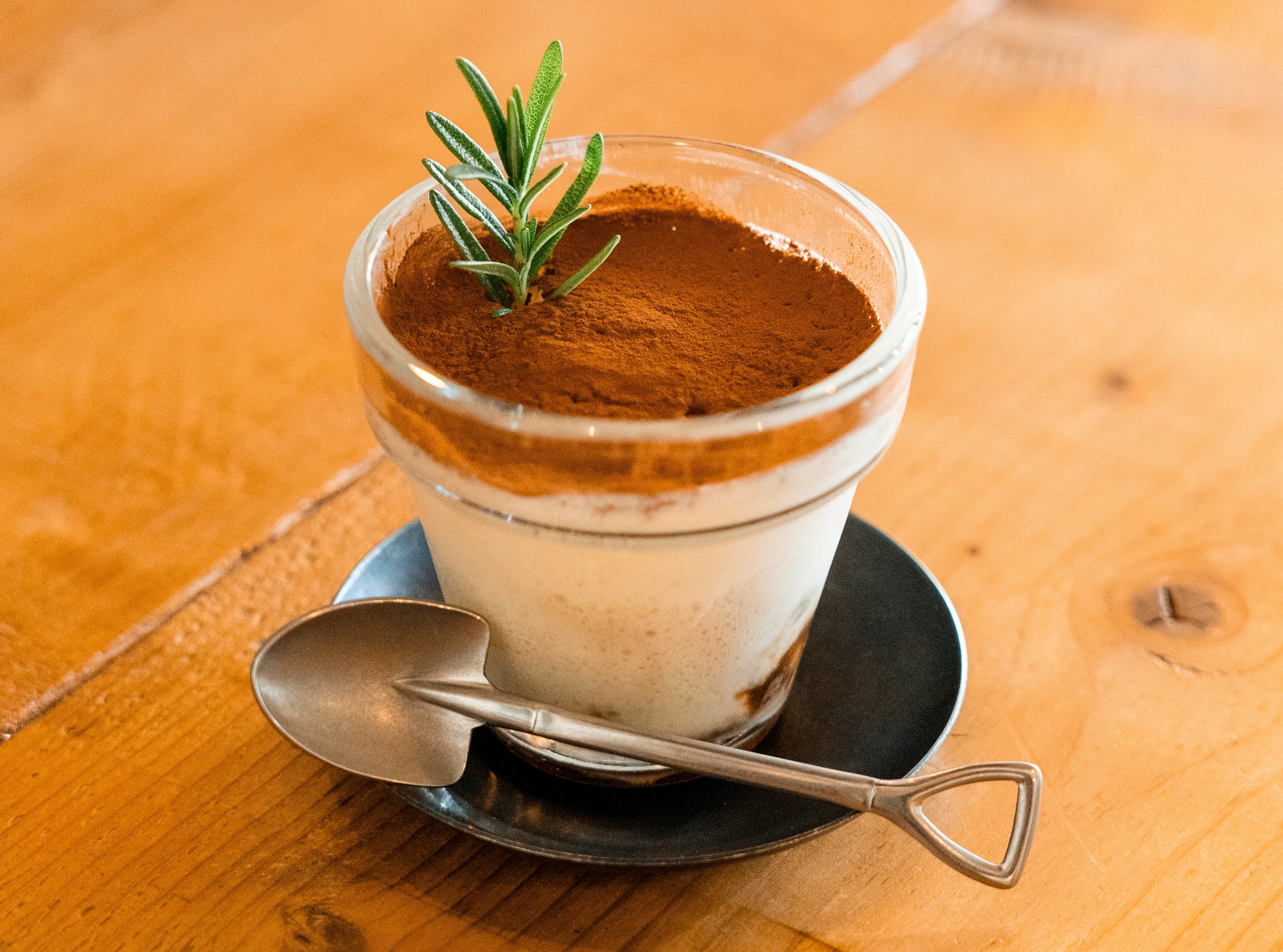 植木鉢ティラミス クルミ堀り