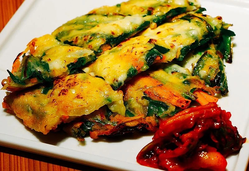 たっぷりニラチヂミ