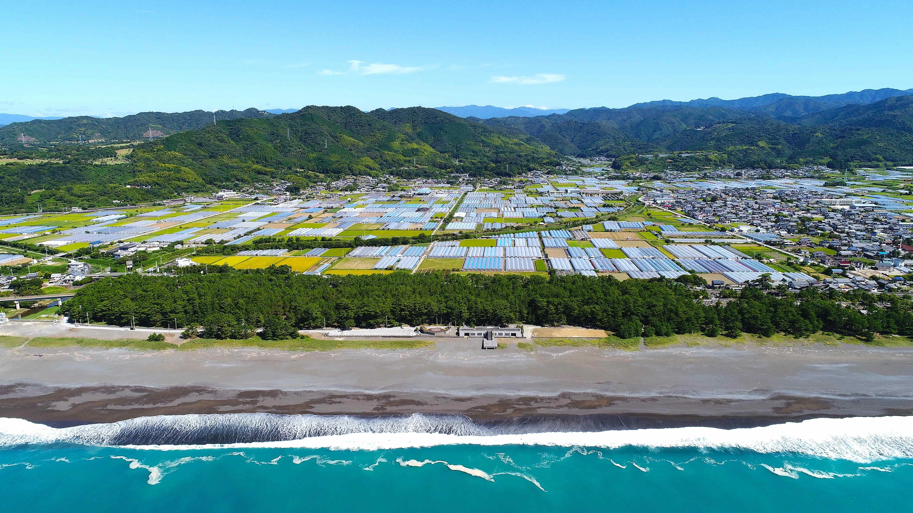 約4kmにわたって続く砂浜