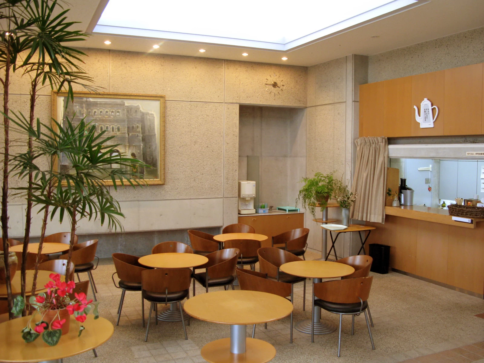 公演期間限定で営業する「喫茶テアトロ」