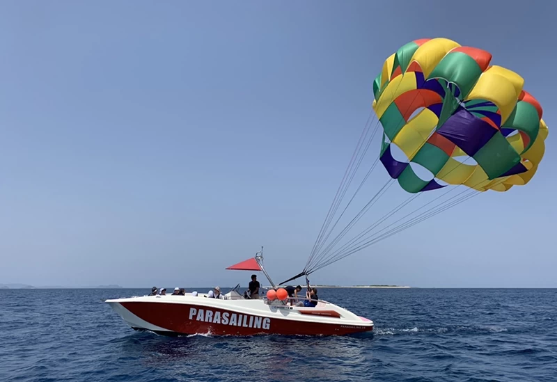 パラセーリング