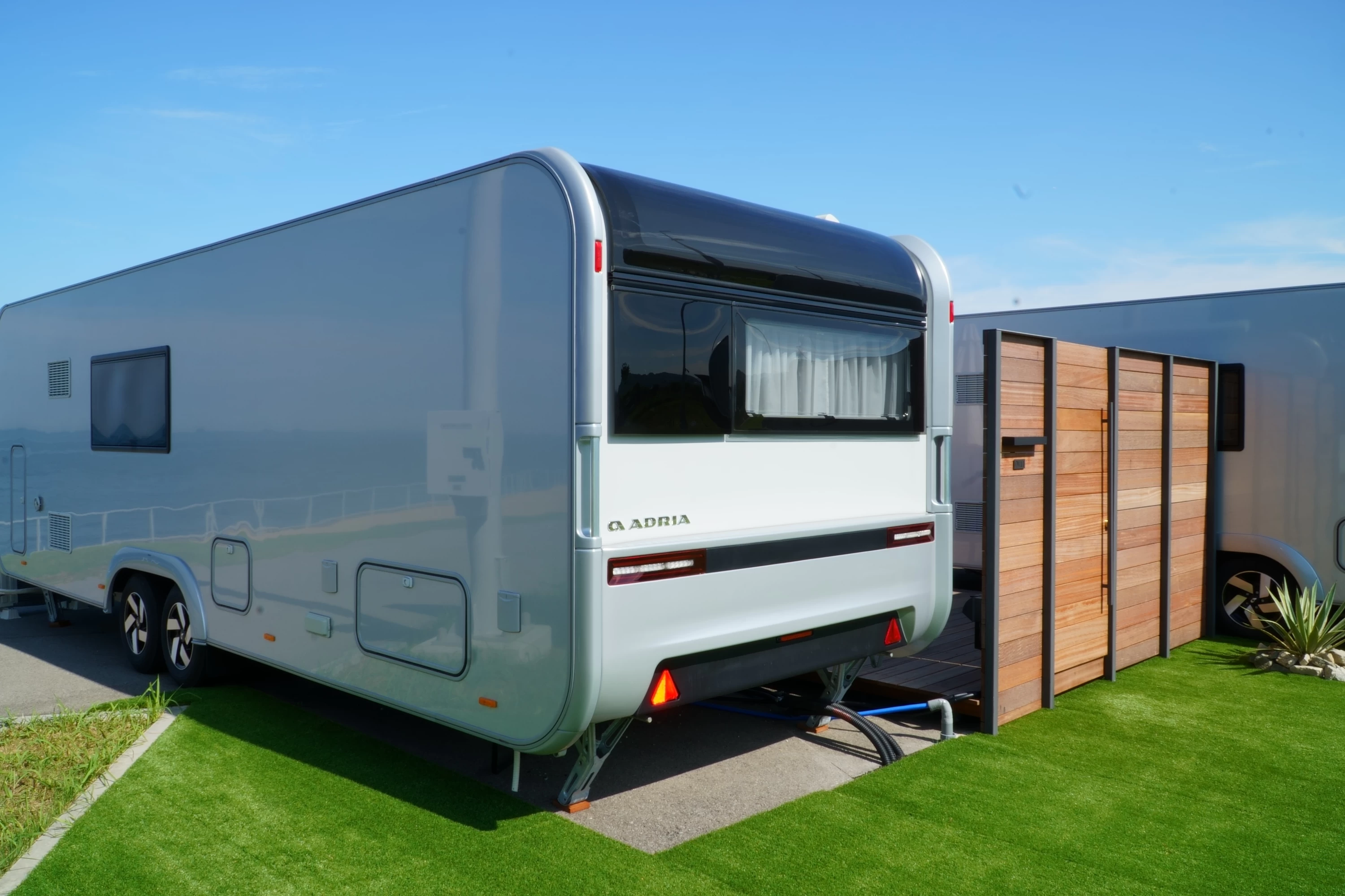 「オーシャンビュープレミアムタイプ」のキャンピングカー