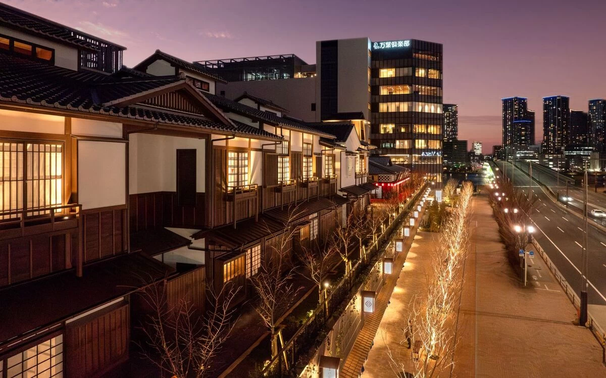 豊洲江戸前通りの夜景